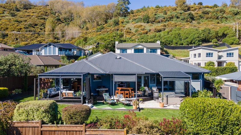 5 Cheshire Place, Stoke, Nelson - Carousel 1