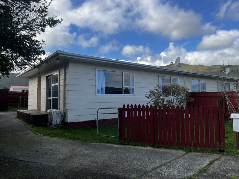293A Wellington Road, Wainuiomata, Lower Hutt - Carousel 1