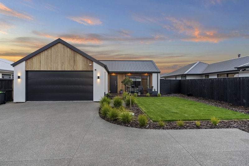 29 Dray Place, Halswell, Christchurch - Carousel 1