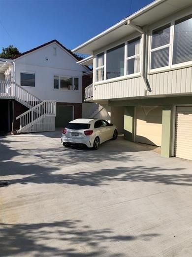 2/72 Patteson Avenue, Mission Bay, Auckland - Carousel 1