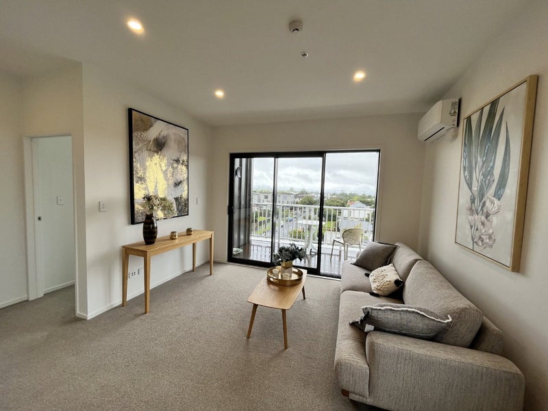 501/2A Truro Road, Sandringham, Auckland - Carousel 1