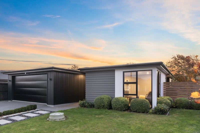 13 Whitburn Avenue, Halswell, Christchurch - Carousel 1