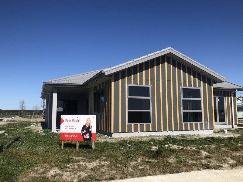 19 Wai Whatu Street, Meeanee, Napier - Carousel 1