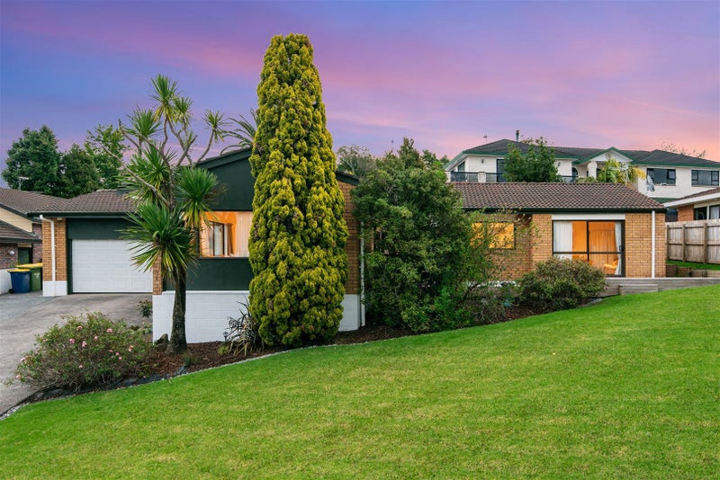 19 Vintage Drive, Henderson, Auckland - Carousel 1