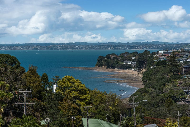 11A Montgomery Avenue, Rothesay Bay, Auckland - Carousel 2