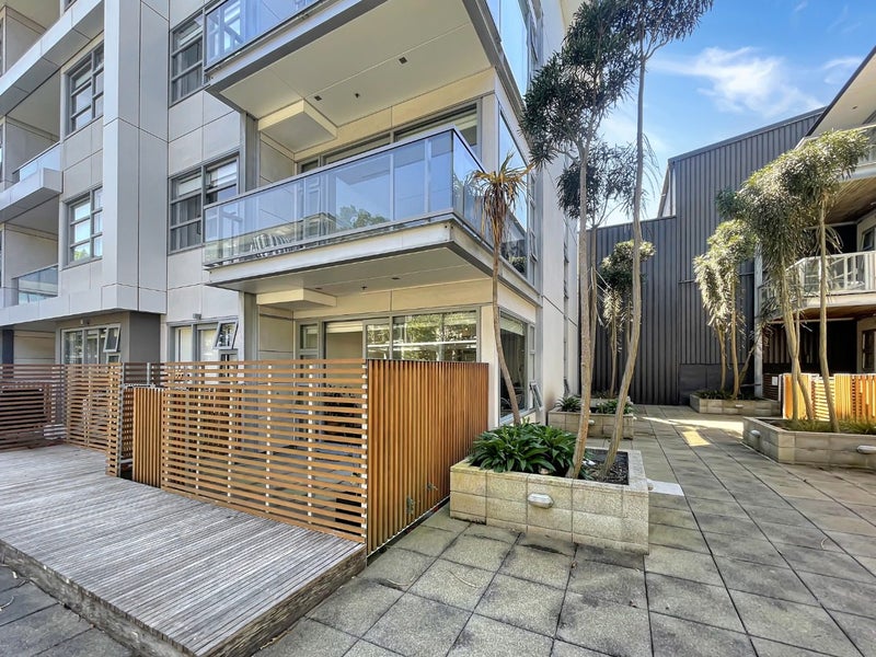 N105/28 Torrens Terrace, Mount Cook, Wellington - Carousel 1