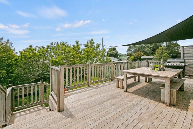 7 Clyde Street, Ferndale, New Plymouth - Carousel 1