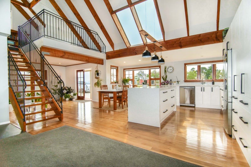 6 Romilly Street, Westport, Westport - Carousel 2