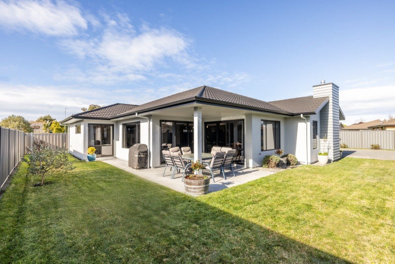 7 Milford Place, Poraiti, Napier - Carousel 1