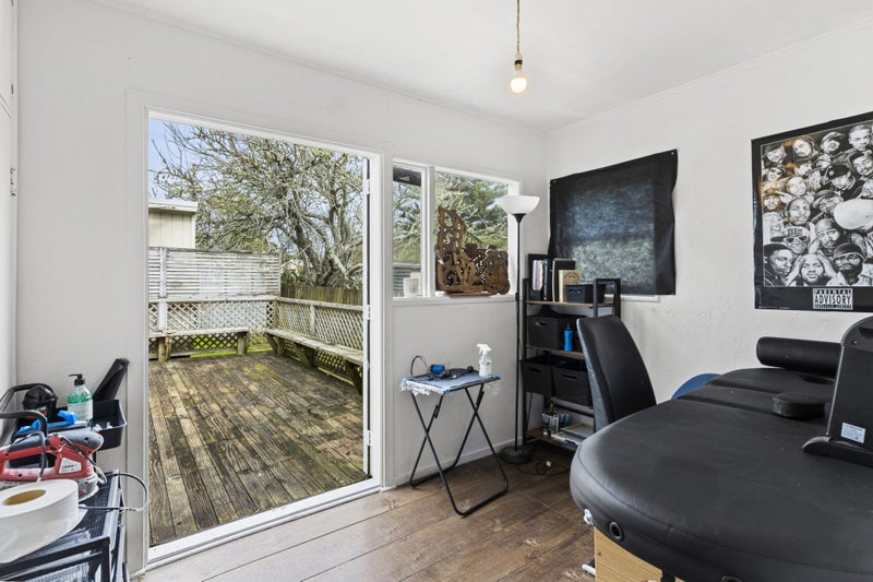 28 Sunnyhaven Avenue, Beach Haven, Auckland - Carousel 19