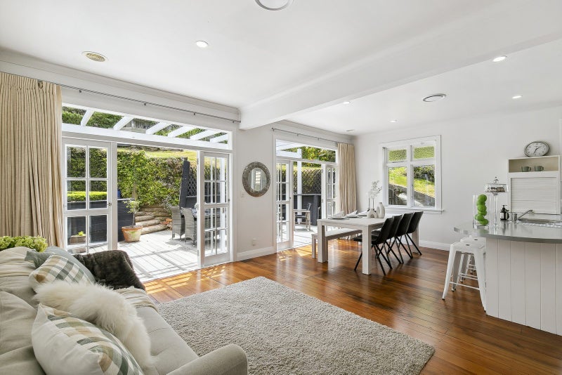 22 Hataitai Road, Hataitai, Wellington - Carousel 1
