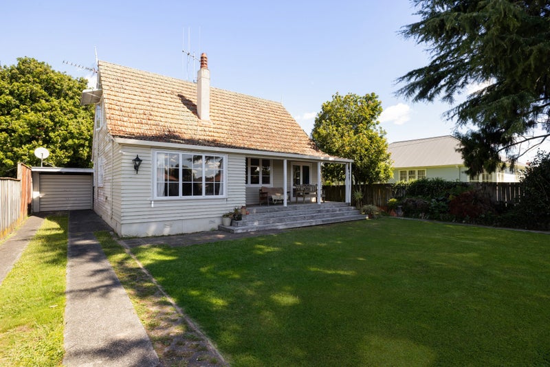 74 Alfred Street, Fairfield, Hamilton - Carousel 2