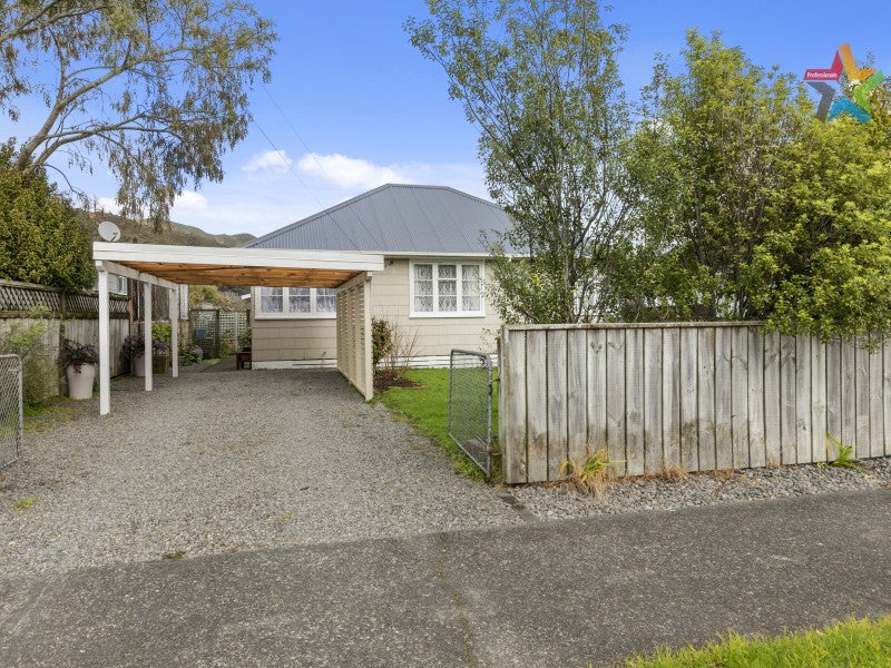 1/114 Kowhai Street, Naenae, Lower Hutt - Carousel 17