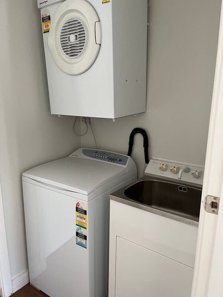 11/28 Hobson Street, Thorndon, Wellington - Carousel 16