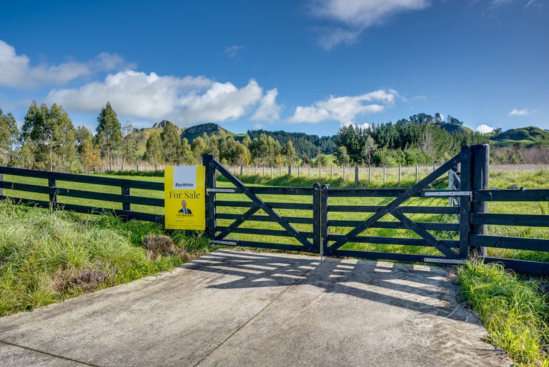 240 Matangi Road, Tuki Tuki, Havelock North - Carousel 2