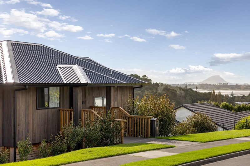 6 Greenvale Place, Welcome Bay, Tauranga - Carousel 2