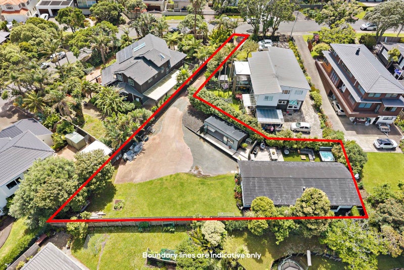 1A Cliff Road, Torbay, Auckland - Carousel 1