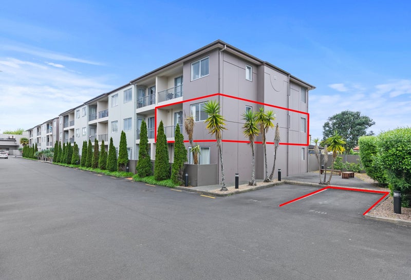 78B Michael Jones Drive, Flat Bush, Auckland - Carousel 1