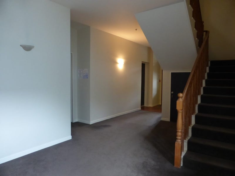 10/30 Hanson Street, Mount Cook, Wellington - Carousel 2