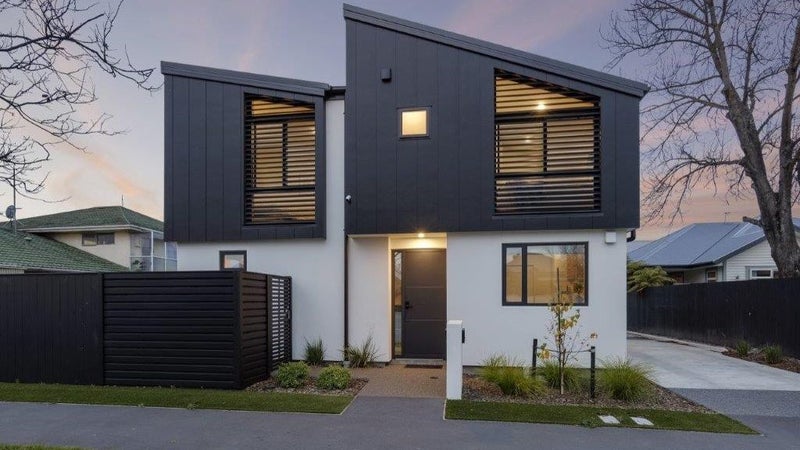 16A Champion Street, Edgeware, Christchurch - Carousel 1