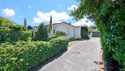 131 Mays Road, St Albans, Christchurch - Carousel 1
