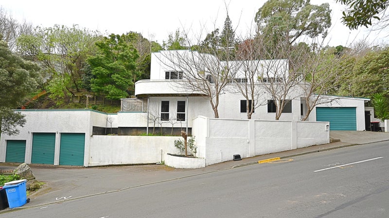 19 Burns Road, Hospital Hill, Napier - Carousel 1