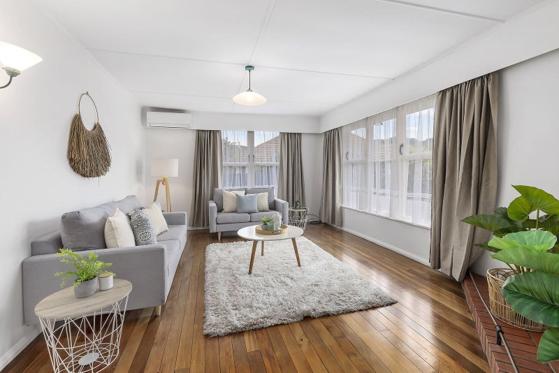 12 Morgan Place, Tawa, Wellington - Carousel 2