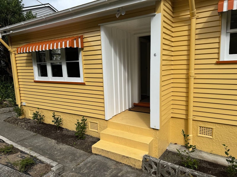 6 Sidlaw Street, Strathmore Park, Wellington - Carousel 1