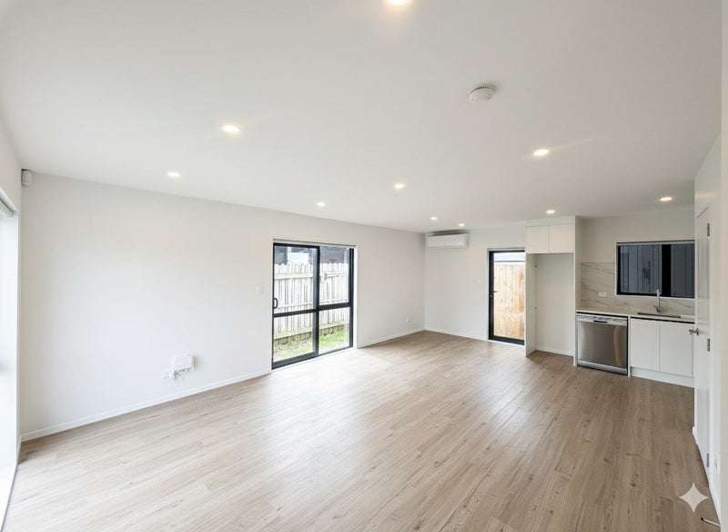 1/46 Dale Crescent, Pakuranga, Auckland - Carousel 2