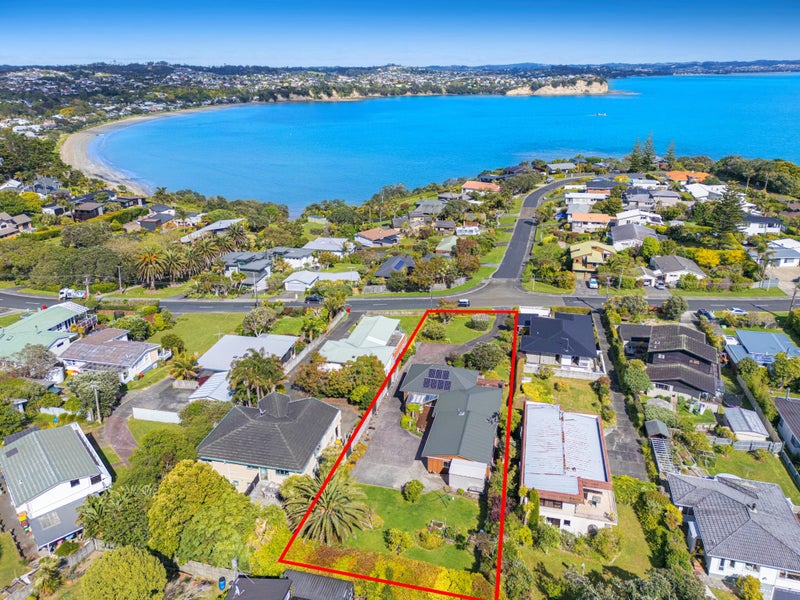 37 Tindalls Bay Road, Tindalls Beach, Whangaparaoa - Carousel 1