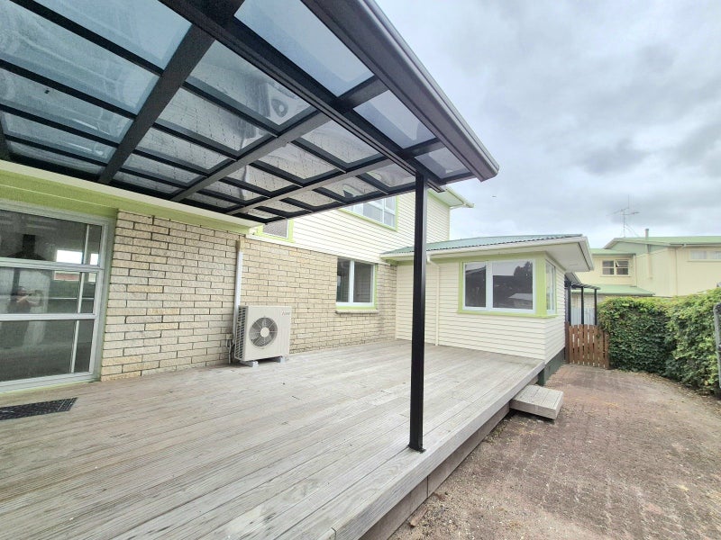 29 Deanwell Avenue, Deanwell, Hamilton - Carousel 12