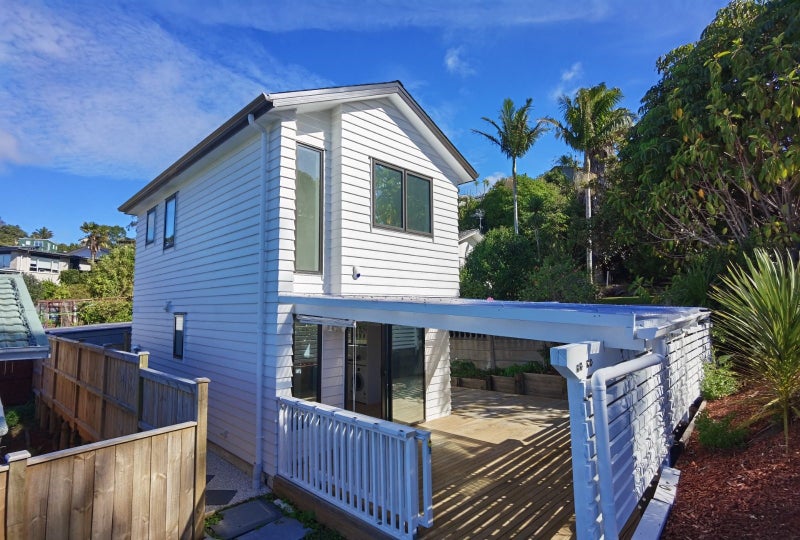 46 Ayton Drive, Totara Vale, Auckland - Carousel 1