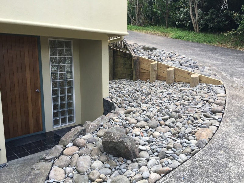 17A Barker Rise, Northcross, Auckland - Carousel 1