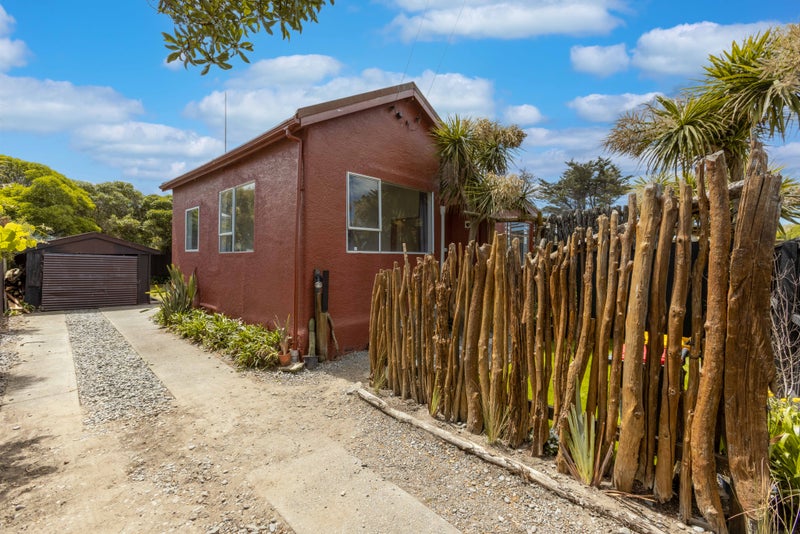 8 Rodney Street, New Brighton, Christchurch - Carousel 2