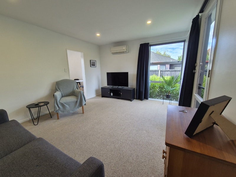 5/4 Hendon Street, Edgeware, Christchurch - Carousel 1