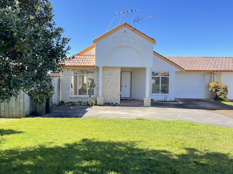 41 FERNBROOK CL, Burswood, Auckland - Carousel 15