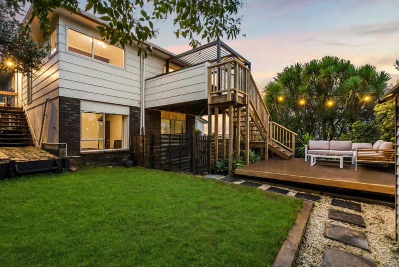 2/10 Mahara Avenue, Birkenhead, Auckland - Carousel 2