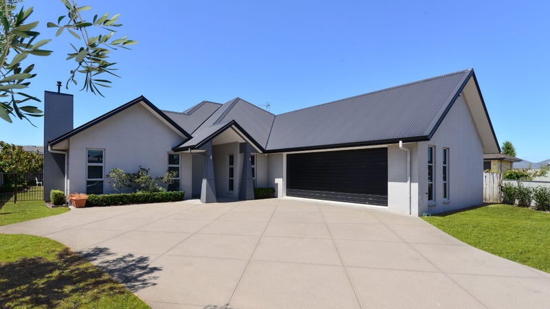 9 Cornice Place, Flagstaff, Hamilton - Carousel 1
