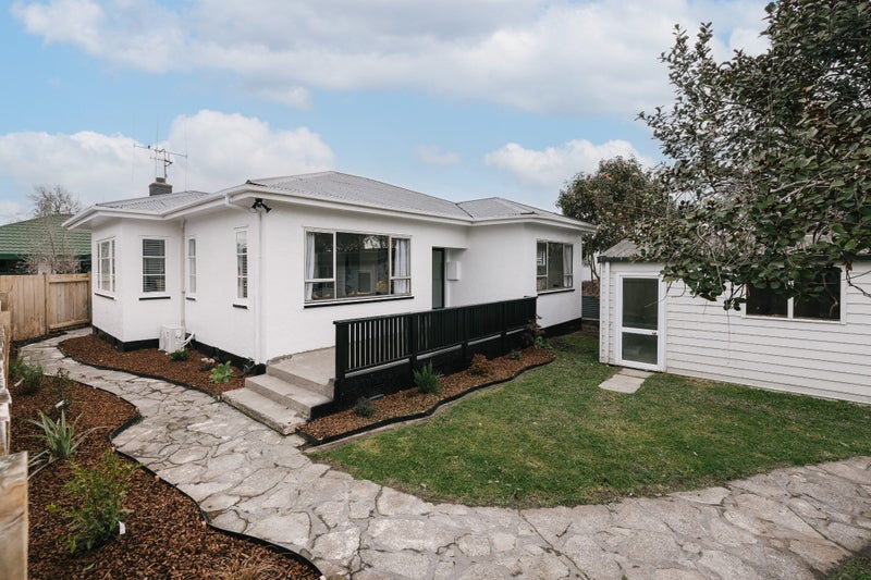 28 Aberdeen Avenue, Takaro, Palmerston North - Carousel 1