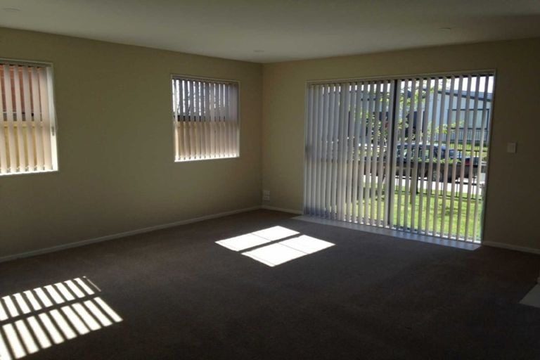 5 Duin Lane, Wiri, Auckland - Carousel 2
