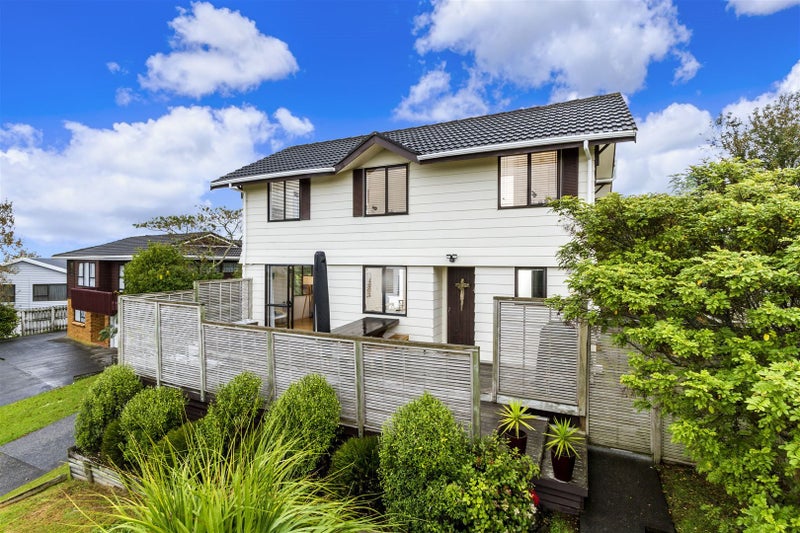 1/11 Glen Vista Place, Bayview, Auckland - Carousel 1