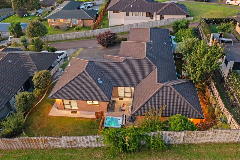 168 Waterside Drive, Pyes Pa, Tauranga - Carousel 2