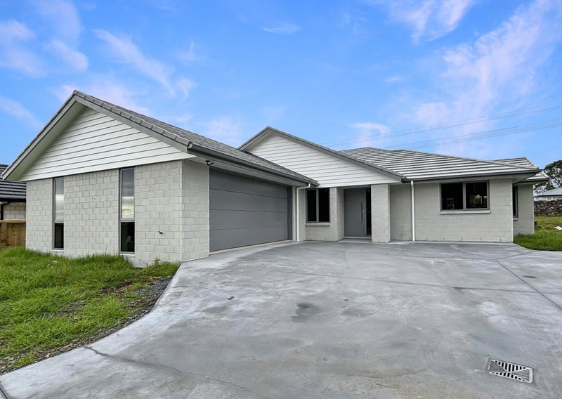 68 Rock Ridge Drive, Te Kamo, Whangārei - Carousel 1