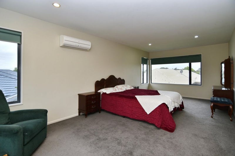 8 Cunneen Place, Aidanfield, Christchurch - Carousel 29