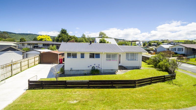 83 Norana Road, Timberlea, Upper Hutt - Carousel 2
