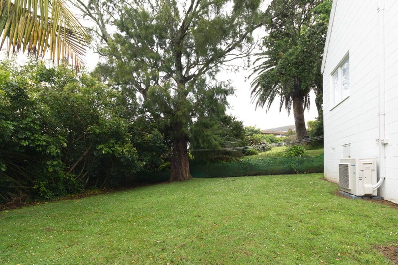 256B Don Buck Road, Massey, Auckland - Carousel 12