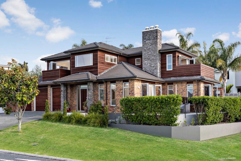 2 Tui Brae, Beachlands, Auckland - Carousel 1