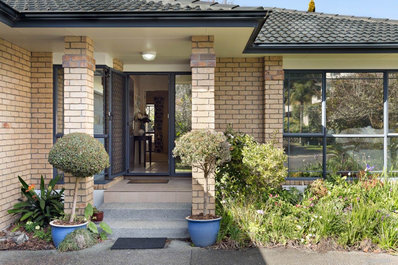 46 Helvetia Drive, Browns Bay, Auckland - Carousel 2