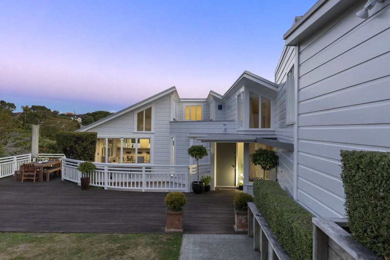 21 Simla Crescent, Khandallah, Wellington - Carousel 2
