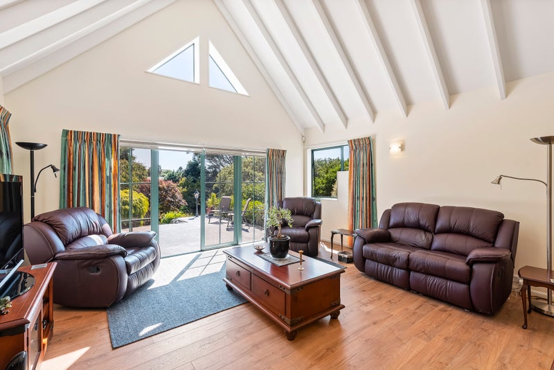 21 Wood Leigh, Paraparaumu Beach, Paraparaumu - Carousel 2
